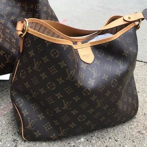 💎✨Authentic✨💎 Delightful MM Monogram